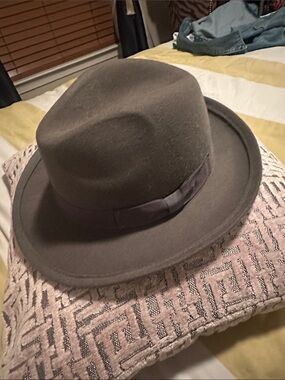 Zara olive green women’s hat